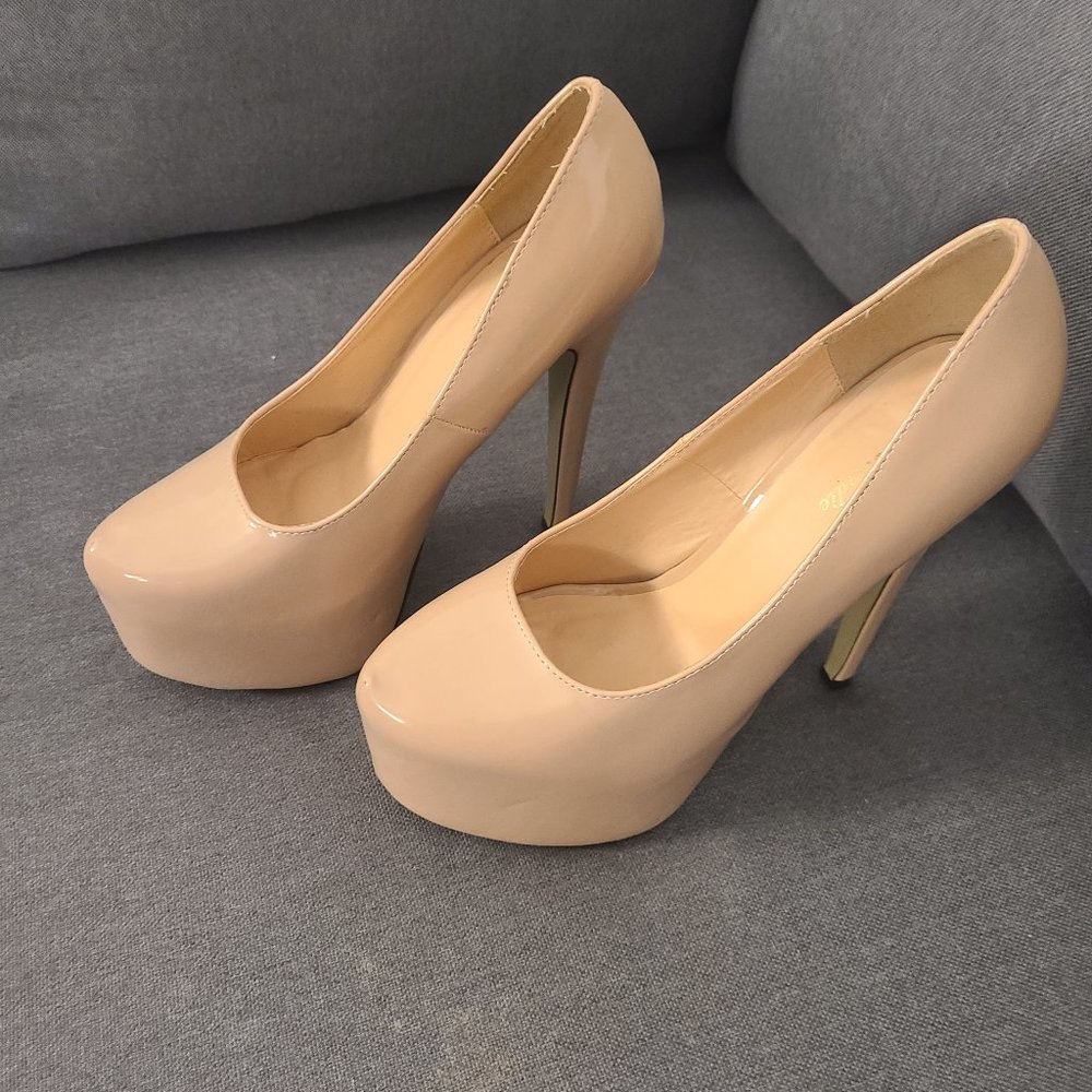 Eye Candie pumps with stiletto heel
